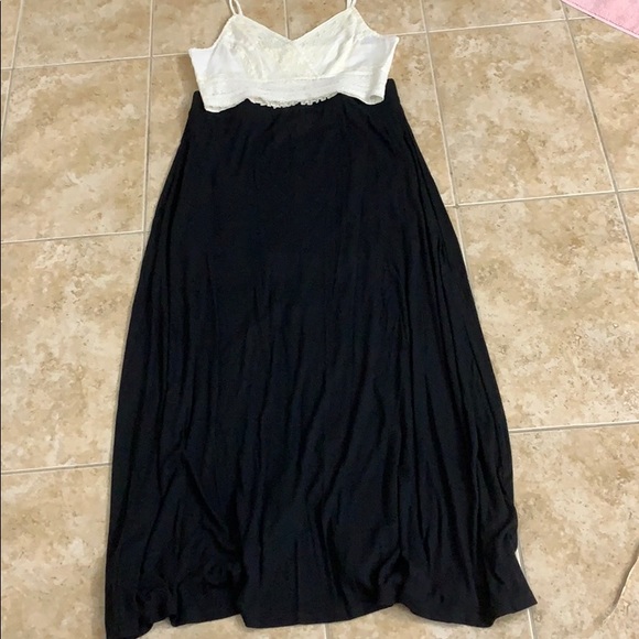 BNWOT AMERICAN EAGLE SLIT MAXI SKIRT M - Picture 2 of 6